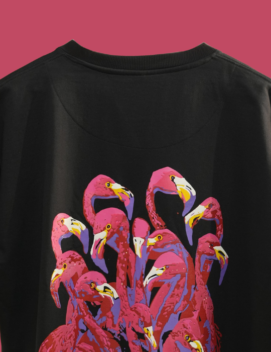 BLACK FLAMINGO OVERSIZED T SHIRT