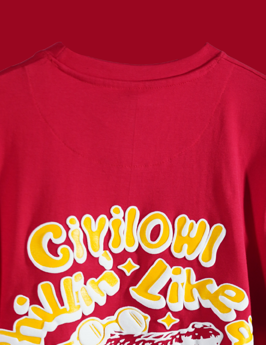 RED CHILLING CROCODILE  T SHIRT