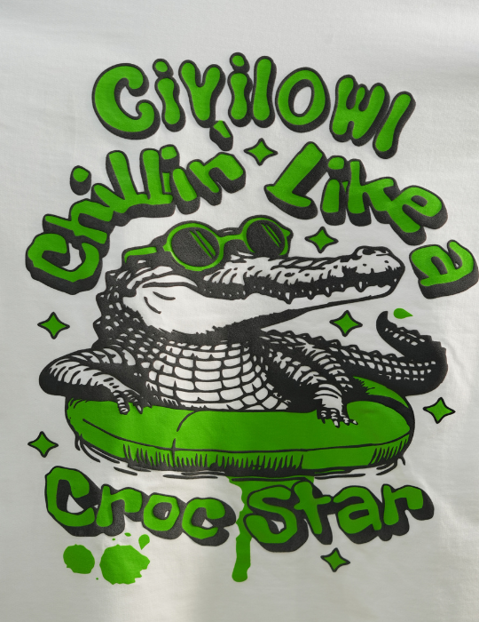 WHITE CHILLING CROCODILE OVERSIZED T SHIRT
