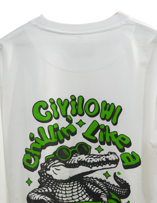 WHITE CHILLING CROCODILE OVERSIZED T SHIRT